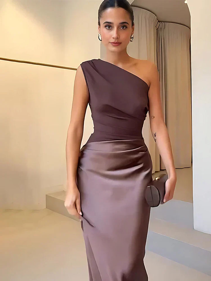 Verenaluxe™ | Maxi Dress with a Guilt in Satin